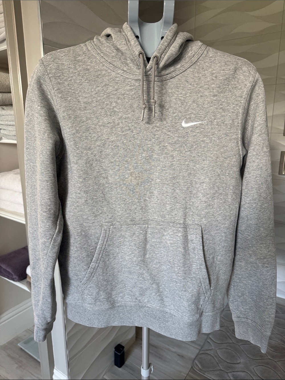 Nike Light Gray Pullover Hoodie with Swoosh Medium
